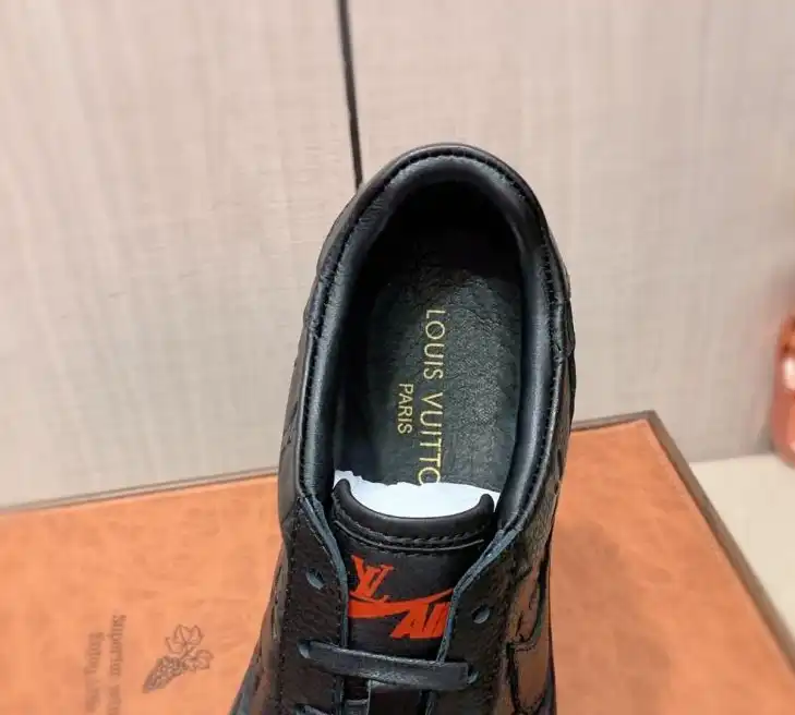 hype Louis Vuitton Sneakers