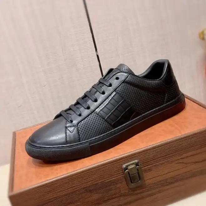 hype Armani Sneakers