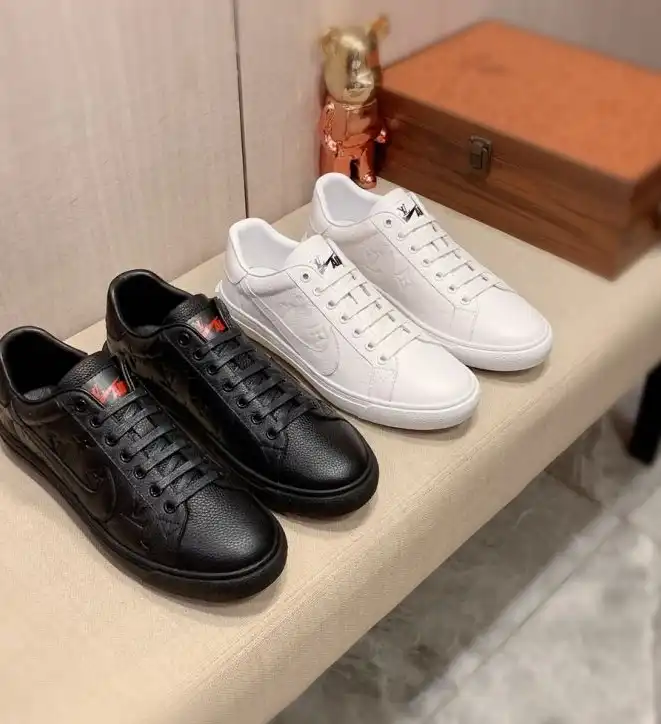 hype Louis Vuitton Sneakers