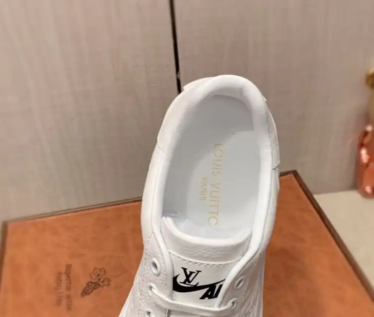 hype Louis Vuitton Sneakers