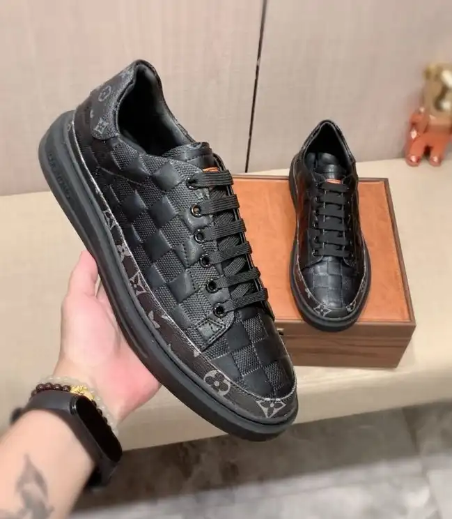 hype Louis Vuitton Sneakers