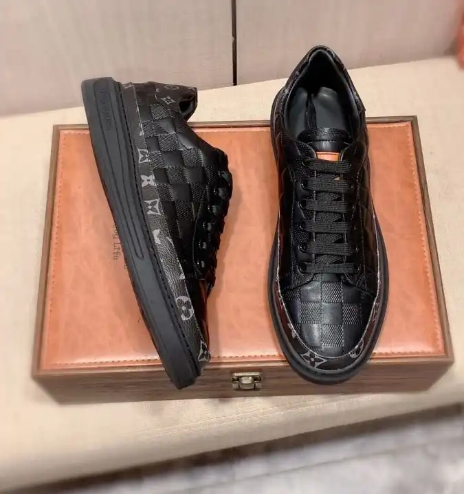 hype Louis Vuitton Sneakers