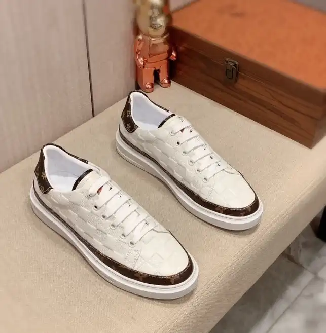 hype Louis Vuitton Sneakers