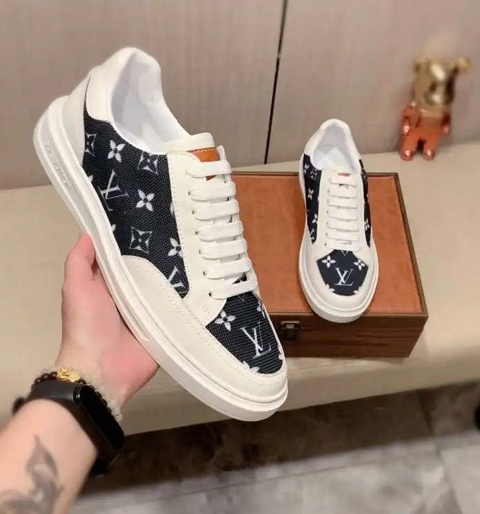 hype Louis Vuitton Sneakers