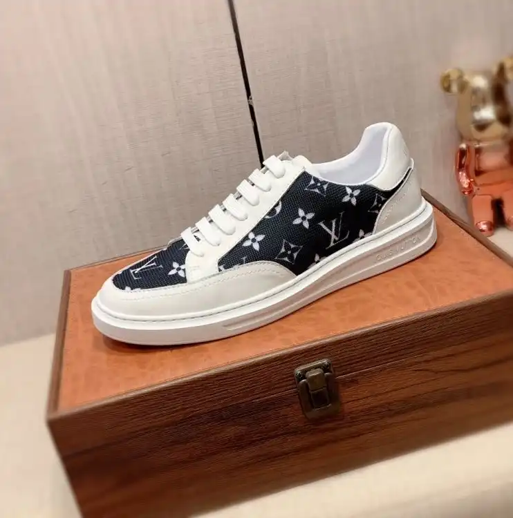 hype Louis Vuitton Sneakers