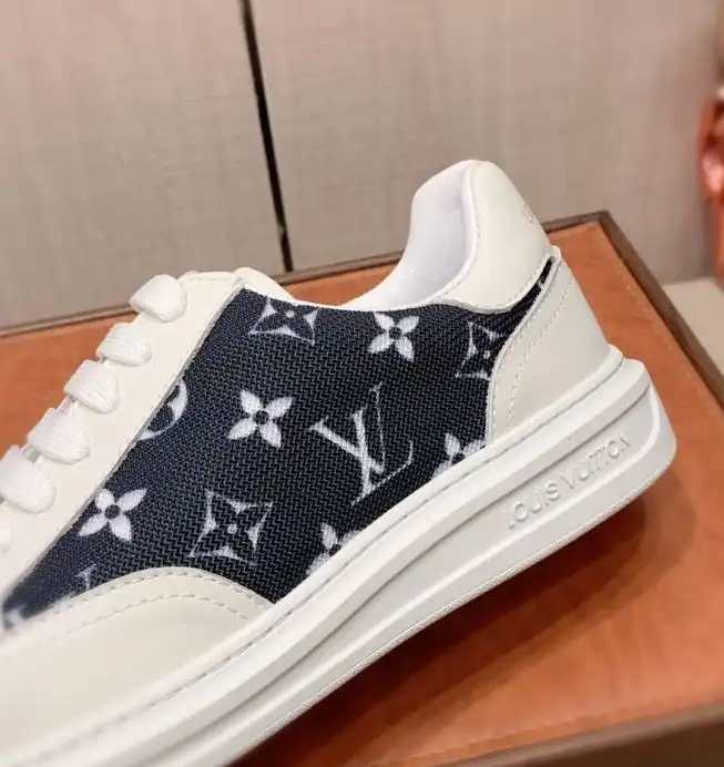 hype Louis Vuitton Sneakers