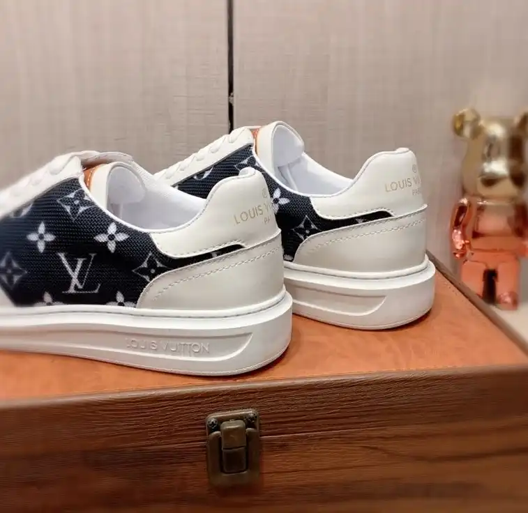 hype Louis Vuitton Sneakers