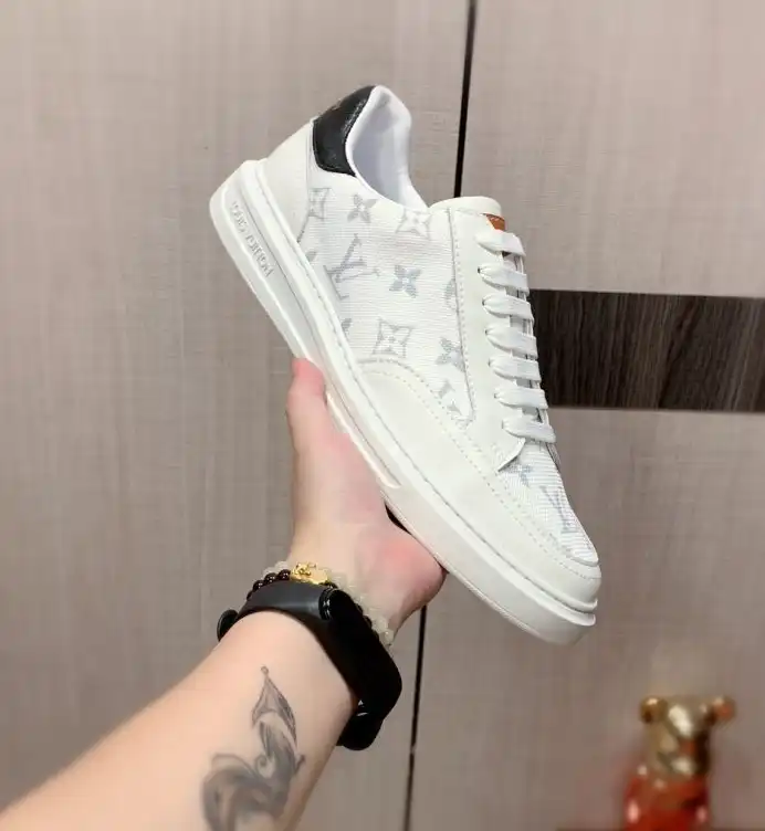 hype Louis Vuitton Sneakers