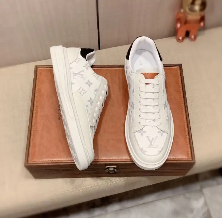 hype Louis Vuitton Sneakers