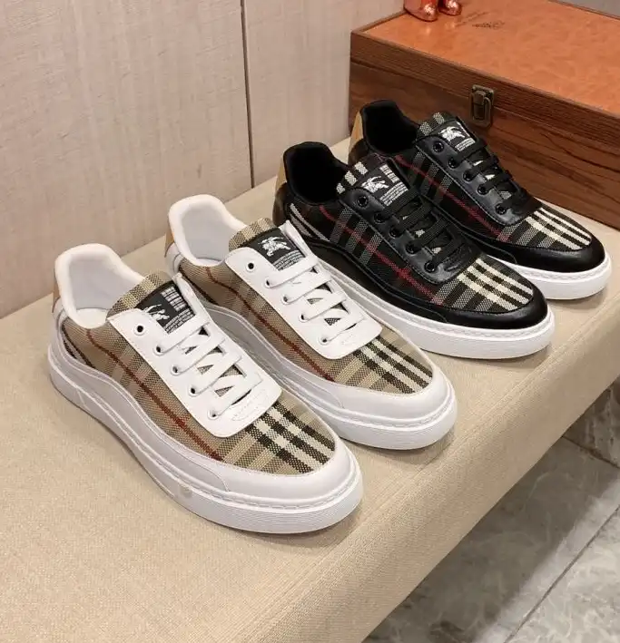 hype Burberry Sneakers