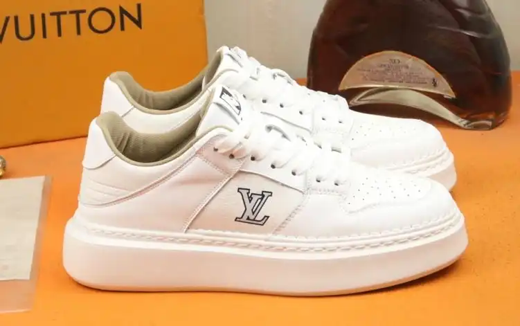 hype Louis Vuitton Sneakers