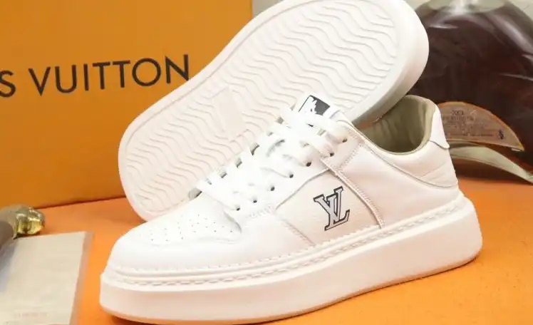 hype Louis Vuitton Sneakers