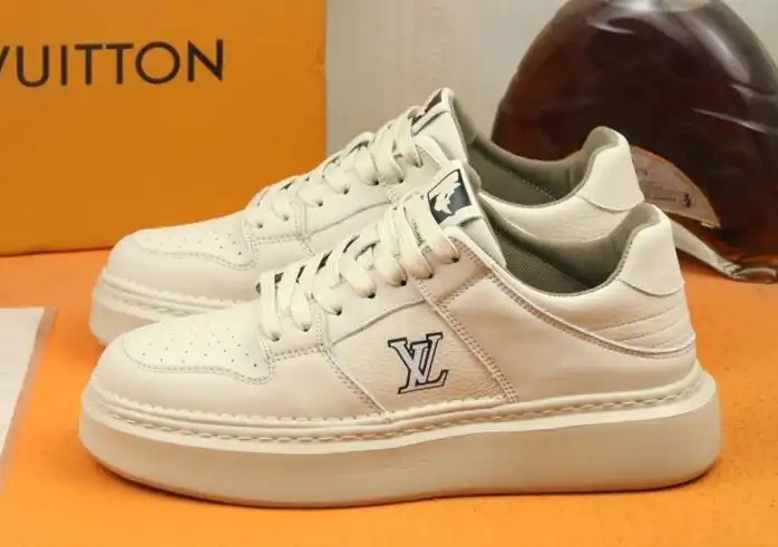 hype Louis Vuitton Sneakers