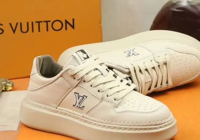 hype Louis Vuitton Sneakers