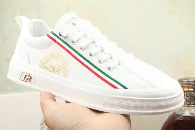 hype Givenchy Sneakers