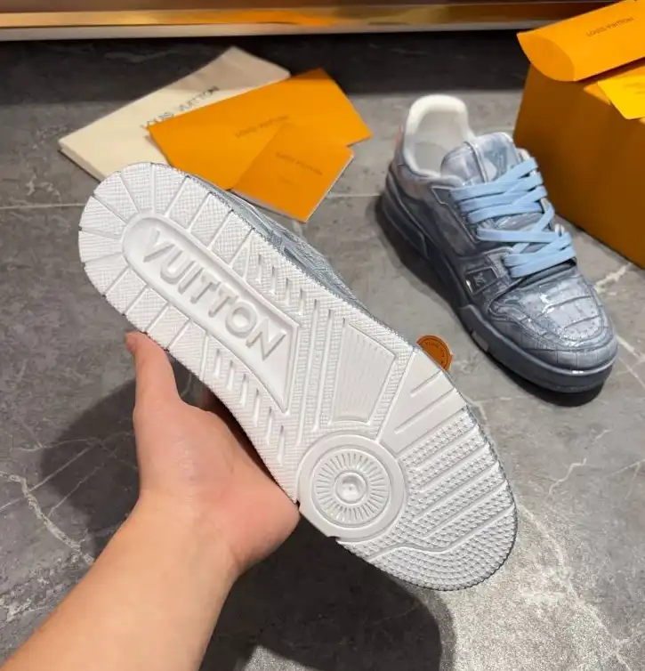 hype Louis Vuitton Sneakers