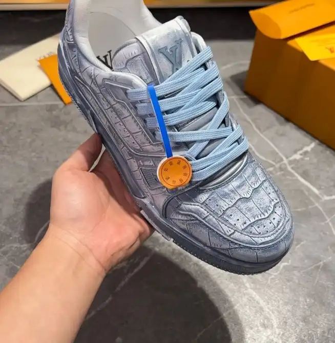 hype Louis Vuitton Sneakers