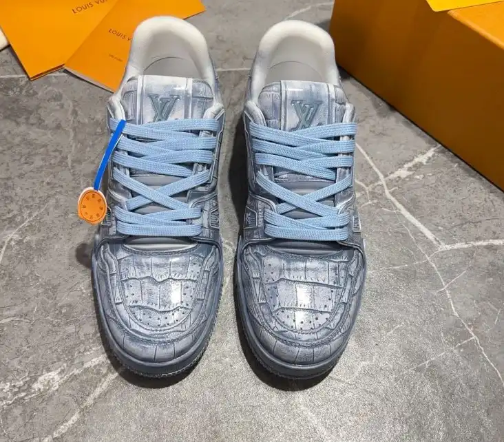 hype Louis Vuitton Sneakers