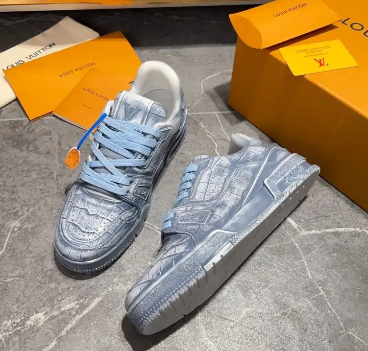 hype Louis Vuitton Sneakers