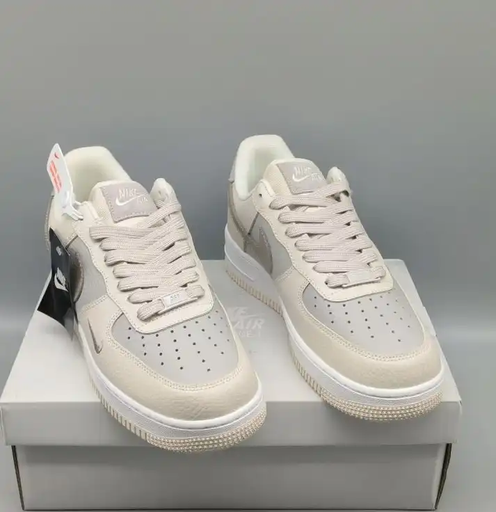 hype Nike Sneakers