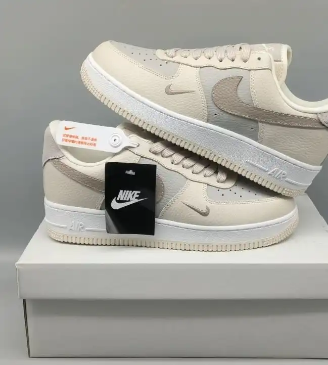 hype Nike Sneakers