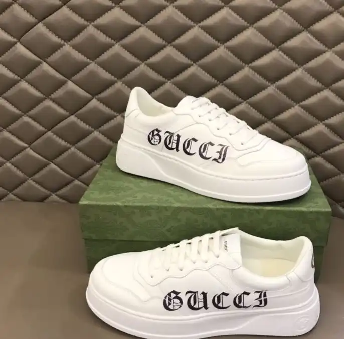 hype Gucci Sneakers