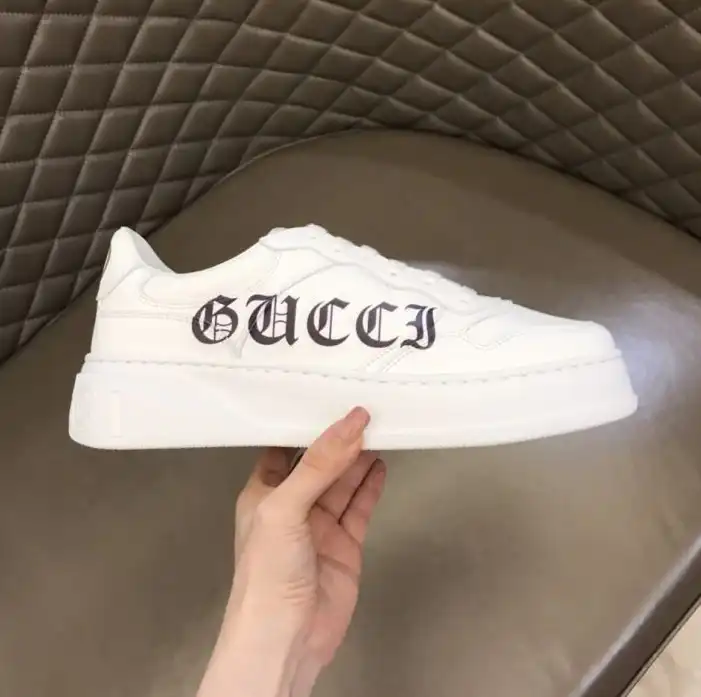 hype Gucci Sneakers