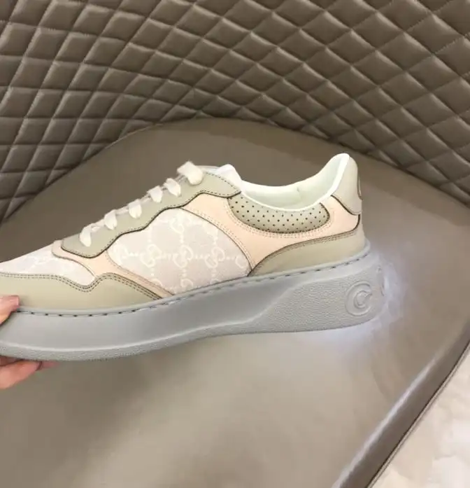 hype Gucci Sneakers