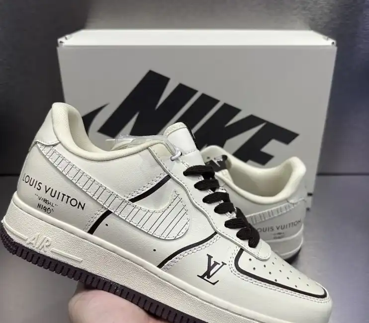 hype Louis Vuitton Sneakers