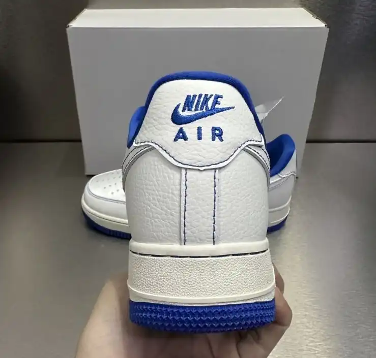 hype Nike Sneakers