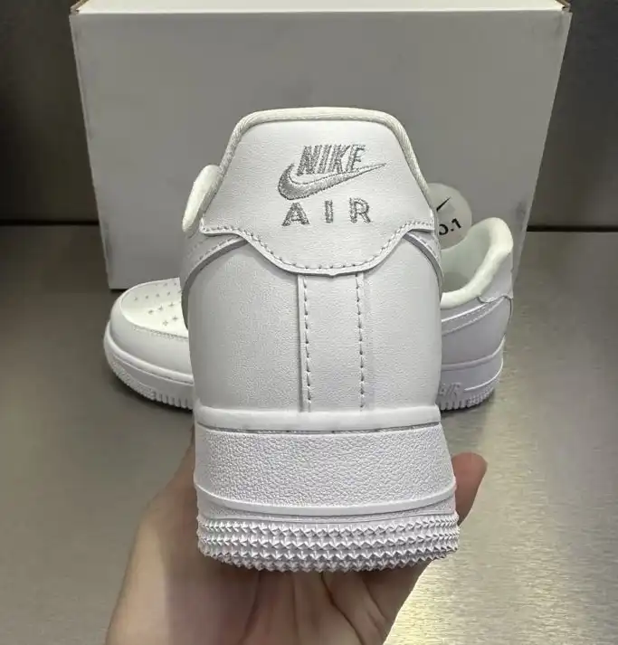 hype Nike Sneakers