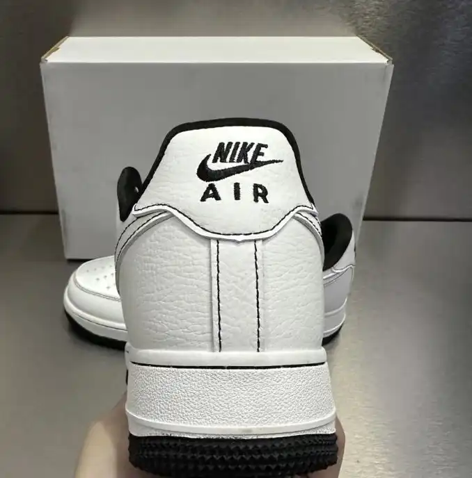 hype Nike Sneakers