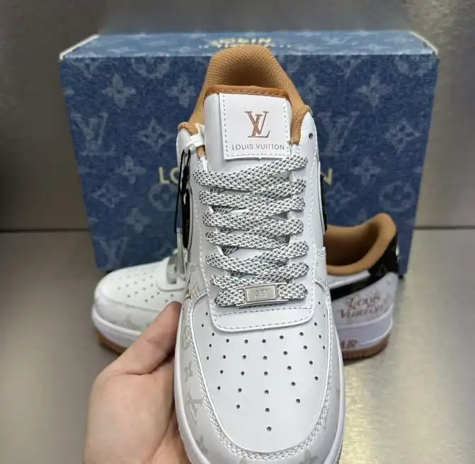 hype Louis Vuitton Sneakers