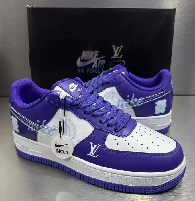 hype Louis Vuitton Sneakers