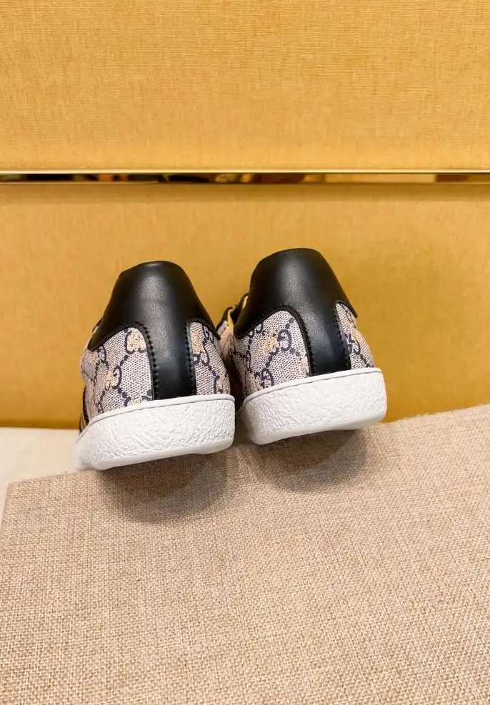 hype Gucci Sneakers