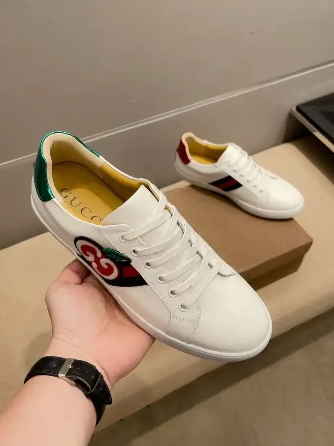 hype Gucci Sneakers