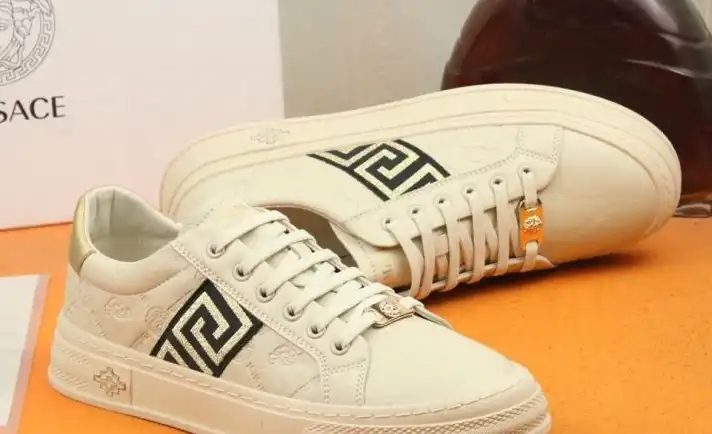 hype Givenchy Sneakers