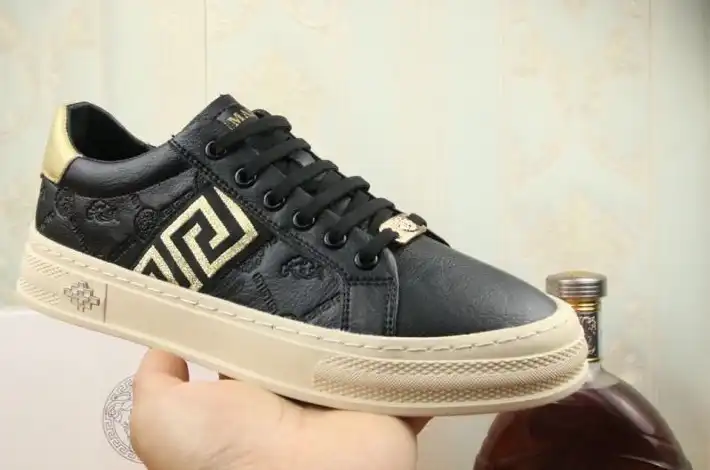 hype Givenchy Sneakers