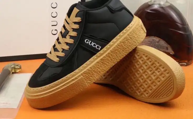 hype Gucci Sneakers