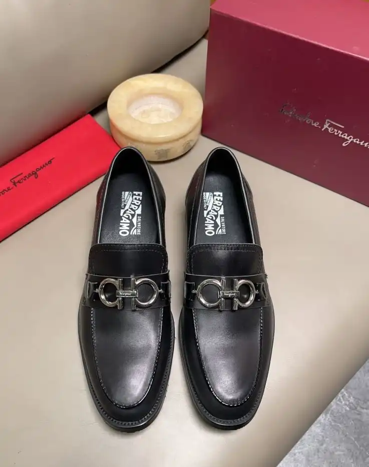 hype Ferragamo Leather Shoes