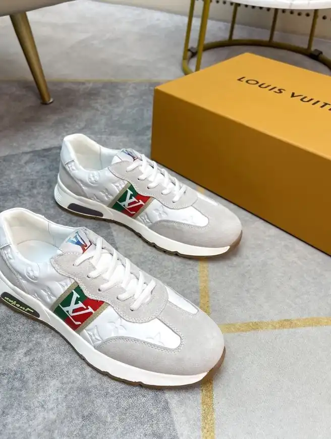 hype Louis Vuitton Sneakers