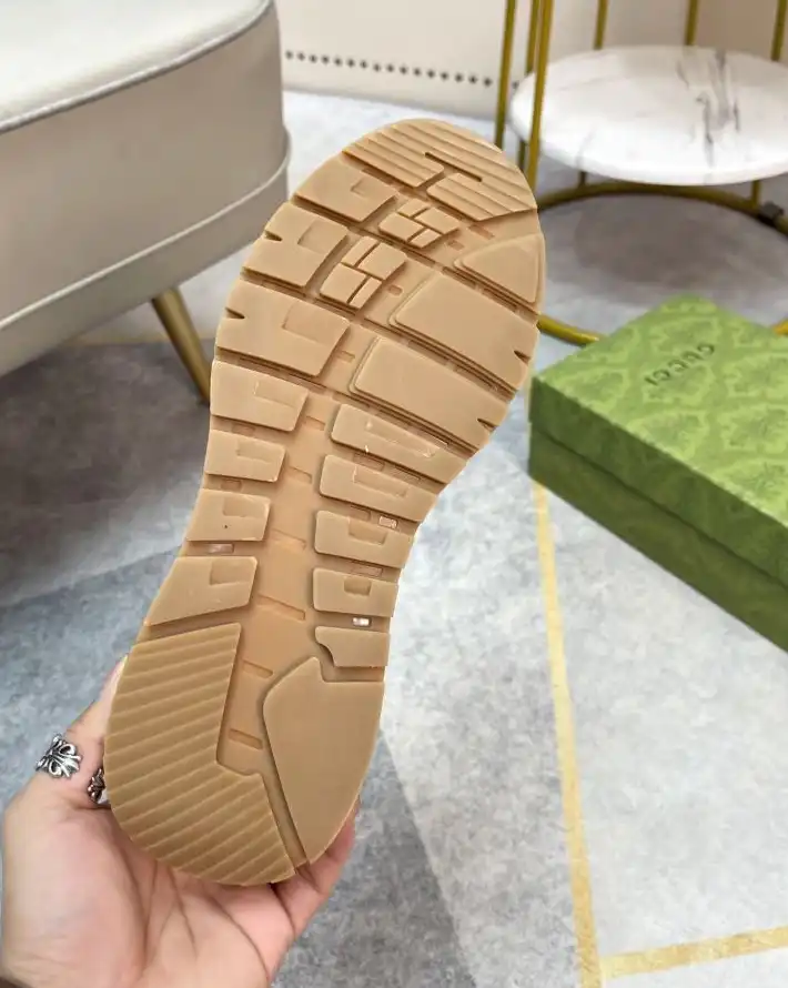 hype Gucci Sneakers