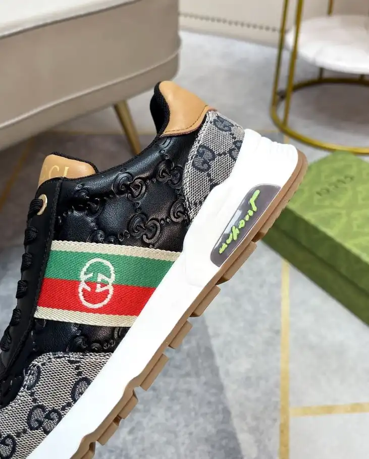 hype Gucci Sneakers