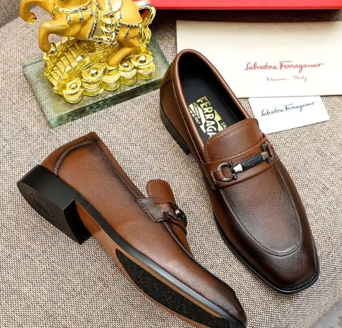 hype Ferragamo Leather Shoes