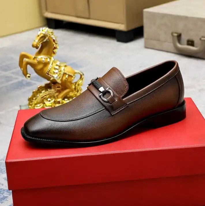 hype Ferragamo Leather Shoes