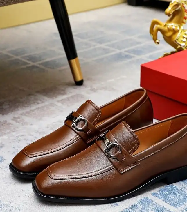 hype Ferragamo Leather Shoes