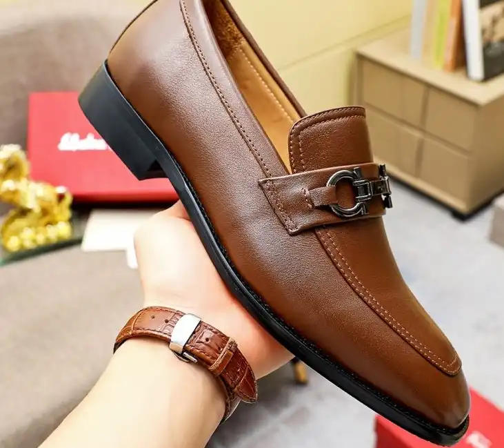 hype Ferragamo Leather Shoes