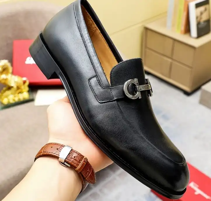 hype Ferragamo Leather Shoes