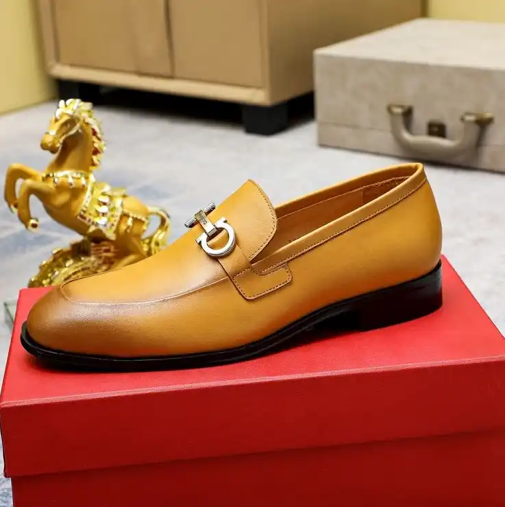 hype Ferragamo Leather Shoes