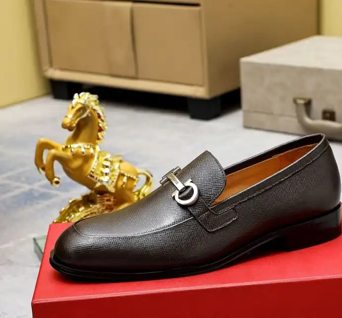 hype Ferragamo Leather Shoes